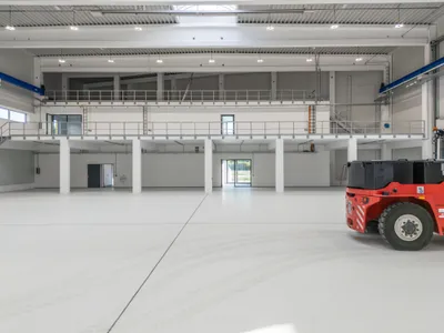 EMUK Gebäude von Innen